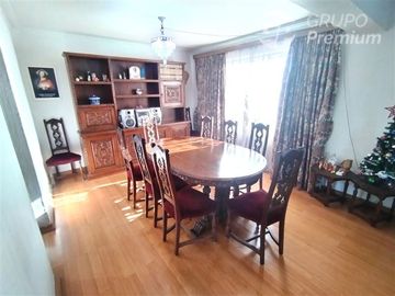 Casa en Venta en Paraguay 8600