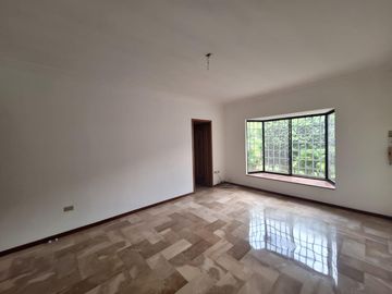Venta Casa 5 dorm  en Urb. Rio Grande, Via Samborondón  RRR