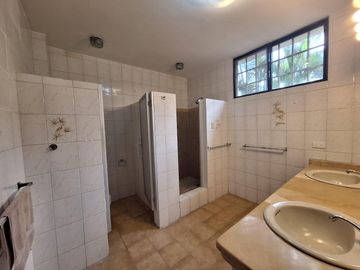 Venta Casa 5 dorm  en Urb. Rio Grande, Via Samborondón  RRR