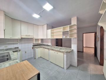Venta Casa 5 dorm  en Urb. Rio Grande, Via Samborondón  RRR