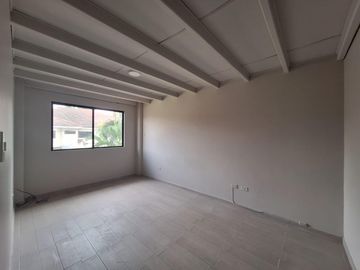 Venta Casa 5 dorm  en Urb. Rio Grande, Via Samborondón  RRR