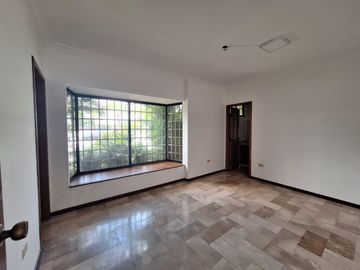 Venta Casa 5 dorm  en Urb. Rio Grande, Via Samborondón  RRR