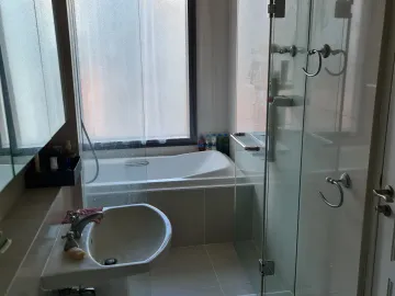 2-Bdr Condo at Sukhumvit 22, High Floor, near EM District