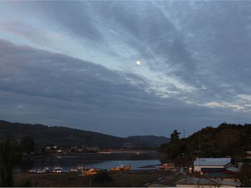 Venta de parcelas con vista al mar y río en Mehuin