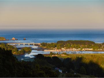 Venta de parcelas con vista al mar y río en Mehuin