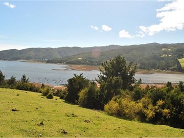 Venta de parcelas con vista al mar y río en Mehuin