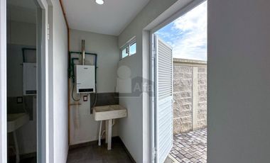 Casa en venta en Metepec con 3 habitaciones y Roof Garden