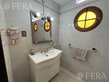 Venta PH 3 ambientes en Wilde (28208)