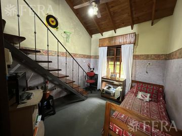 Venta PH 3 ambientes en Wilde (28208)