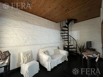Venta PH 3 ambientes en Wilde (28208)