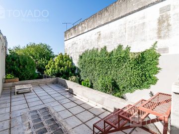 Casa 4 Ambientes con Apartamento Independiente en Devoto!