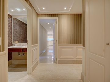 VENTA IMPECABLE CHATEAU 5 AMBIENTES. 2 COCHERAS. PUERTO MADERO