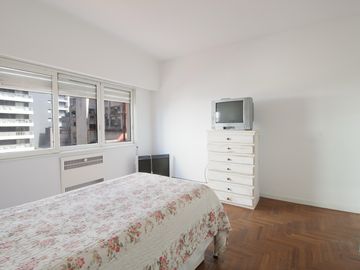 RECOLETA. DEPARTAMENTO 4 AMBIENTES .