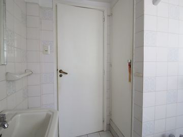 RECOLETA. DEPARTAMENTO 4 AMBIENTES .