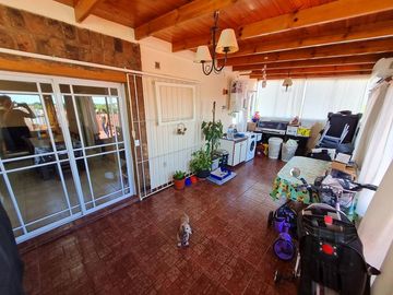 Venta departamento 3 ambientes con una enorme terraza. San miguel. retasada, oportunidad.