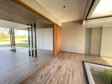 Casa en La Rinconada a estrenar de 3 dormitorios!