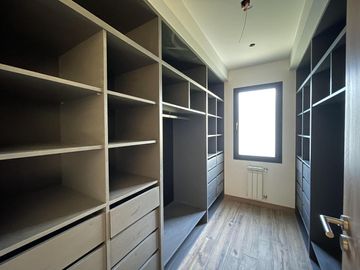 Casa en La Rinconada a estrenar de 3 dormitorios!
