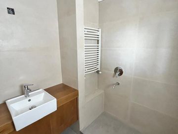 Departamento 3 ambientes con cochera a estrenar en venta - edificio Zorzal - Berazategui