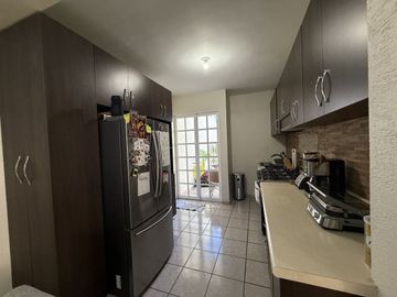 MISIÓN REGINA VENTA Casa cuatro recámaras