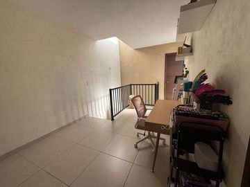 MISIÓN REGINA VENTA Casa cuatro recámaras
