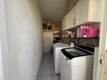 MISIÓN REGINA VENTA Casa cuatro recámaras