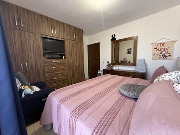 MISIÓN REGINA VENTA Casa cuatro recámaras