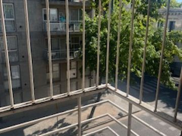 VENDO. ITUZAINGO 386.DUPLEX.EXTERNO CON BALCON.
