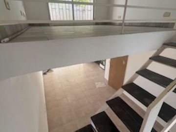 VENDO. ITUZAINGO 386.DUPLEX.EXTERNO CON BALCON.