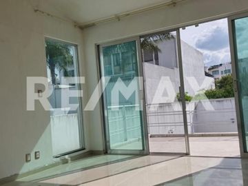 CASA VENTA CUMBRES DEL LAGO JURIQUILLA