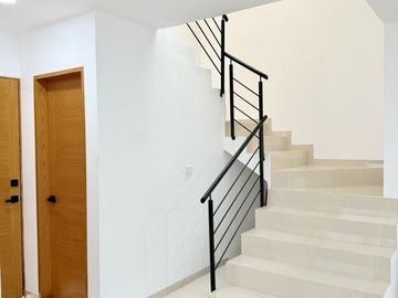 Casa en venta en esquina, en fraccionamiento privado y al sur de la ciudad