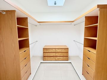 Casa en venta en esquina, en fraccionamiento privado y al sur de la ciudad