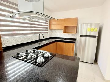 Casa en venta en esquina, en fraccionamiento privado y al sur de la ciudad