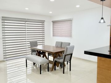 Casa en venta en esquina, en fraccionamiento privado y al sur de la ciudad