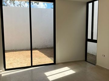 HERMOSA CASA DE UN PISO EN CONKAL MERIDA YUCATAN EN VENTA