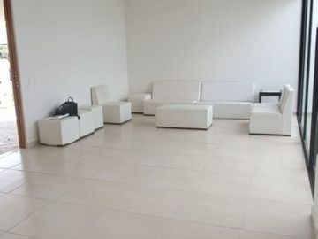 HERMOSA CASA DE UN PISO EN CONKAL MERIDA YUCATAN EN VENTA