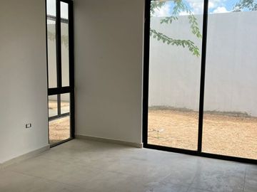HERMOSA CASA DE UN PISO EN CONKAL MERIDA YUCATAN EN VENTA