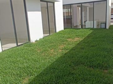 HERMOSA CASA DE UN PISO EN CONKAL MERIDA YUCATAN EN VENTA