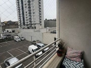 Se vende departamento en sector Reñaca Alto supermercado Acuenta. Val.
