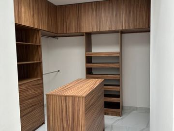 Casa en venta en VALLES Lomas del Campanario norte Queretaro
