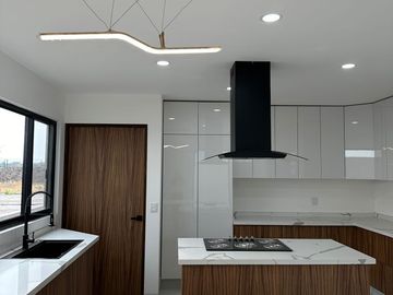 Casa en venta en VALLES Lomas del Campanario norte Queretaro