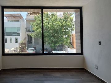 CASA EN VENTA EN  ZIBATÁ, QUERÉTARO
