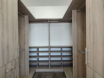 CASA EN VENTA EN  ZIBATÁ, QUERÉTARO