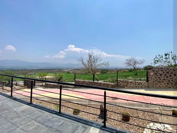 CASA EN VENTA ZIBATA QUERETARO.