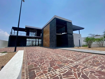 CASA EN VENTA ZIBATA QUERETARO.