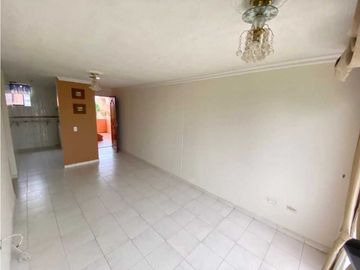 SE VENDE COMODO APARTAMENTO EN VILLA CAROLINA