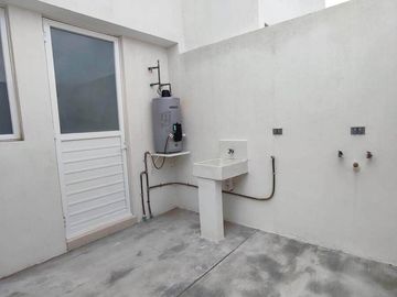 Casa con Roof Garden al Sur de Aguascalientes