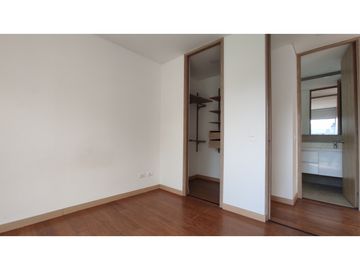 Apartamento en venta con acabados modernos sector El Campestre