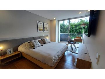 Apartamento amoblado  en venta acabados modernos sector El Campestre