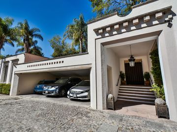 VENTA CASA DE UNA PLANTA CERCA RANCHO SAN FRANCISCO