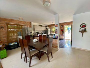 VENDEMOS FINCA EN SAN JERÓNIMO